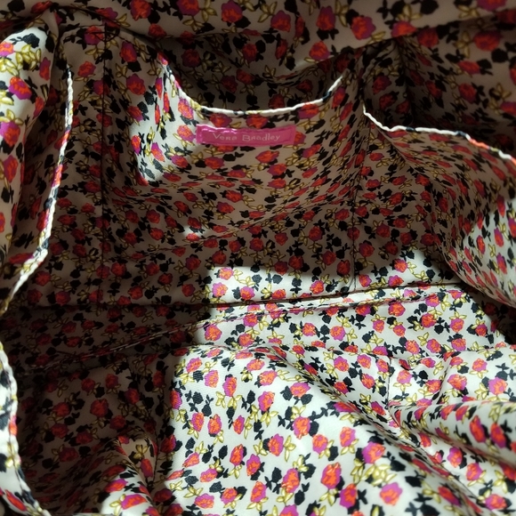 Vera Bradley Large Tote - Picture 3 of 4